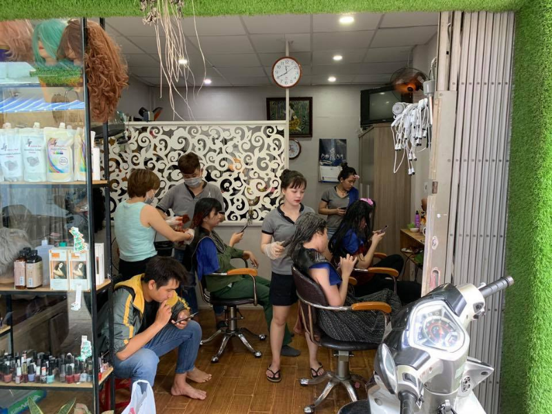 hinh anh thuc te dong phuc ho hai hair salon makeup quan 3 tp ho chi minh