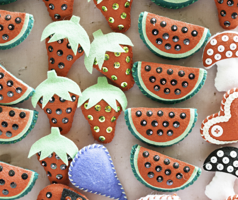 vai ni su dung nhieu trong cac loai phu kien qua tang