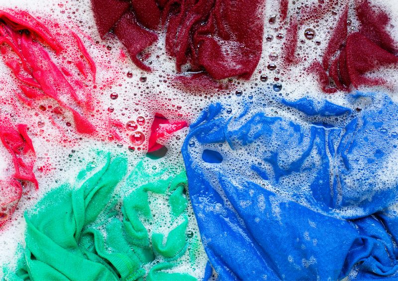 cach bao quan ao thun khong ngam ao qua lau