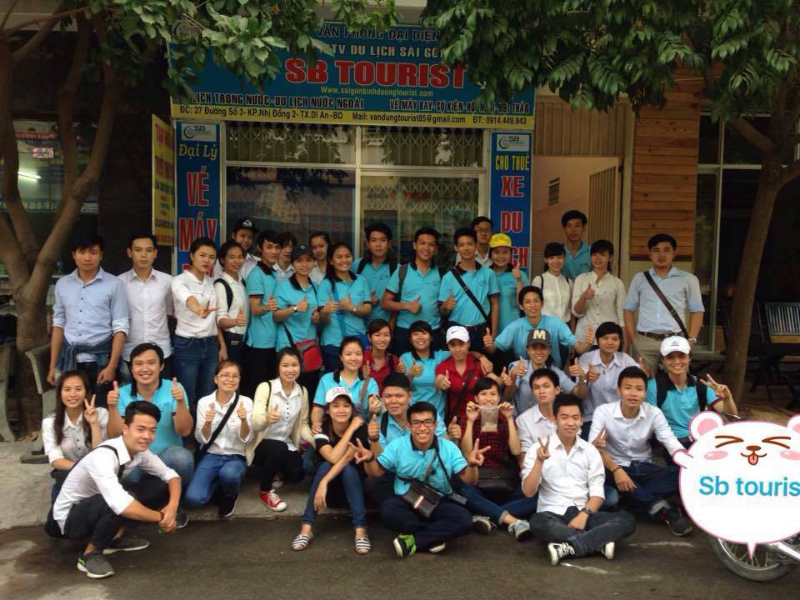 hinh anh thuc te dong phuc nhan vien sb tourist binh duong