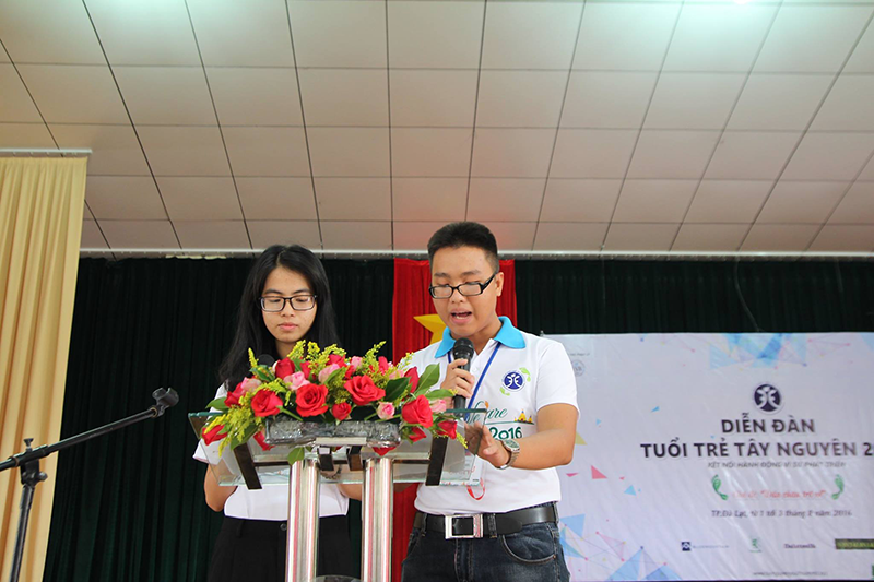 hinh anh thuc te ao thun tuoi tre tay nguyen 2016 dau chan tro ve lam dong