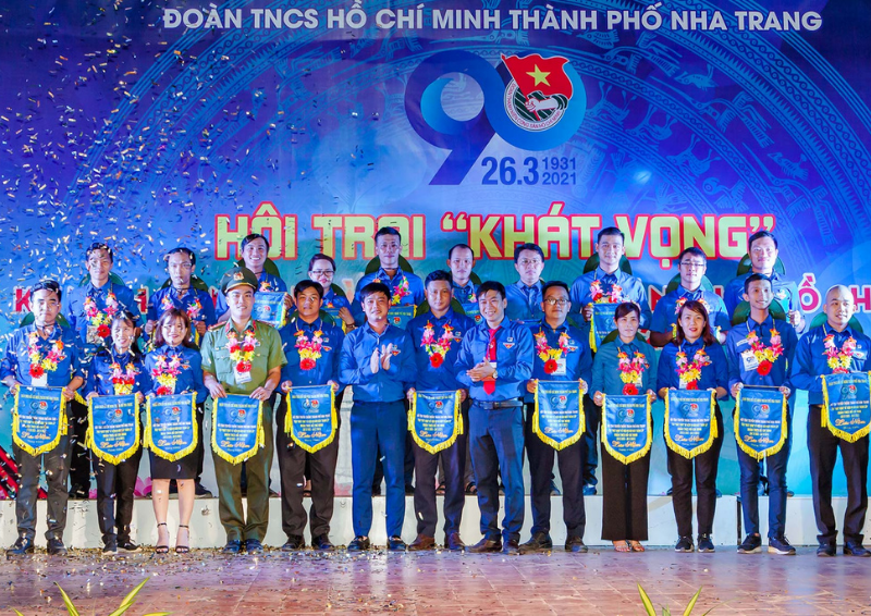 ky niem 90 nam ngay thanh lap doan TNCS Ho chi Minh