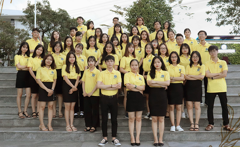 hinh anh thuc te ao thun clb thap sang uoc mo uel
