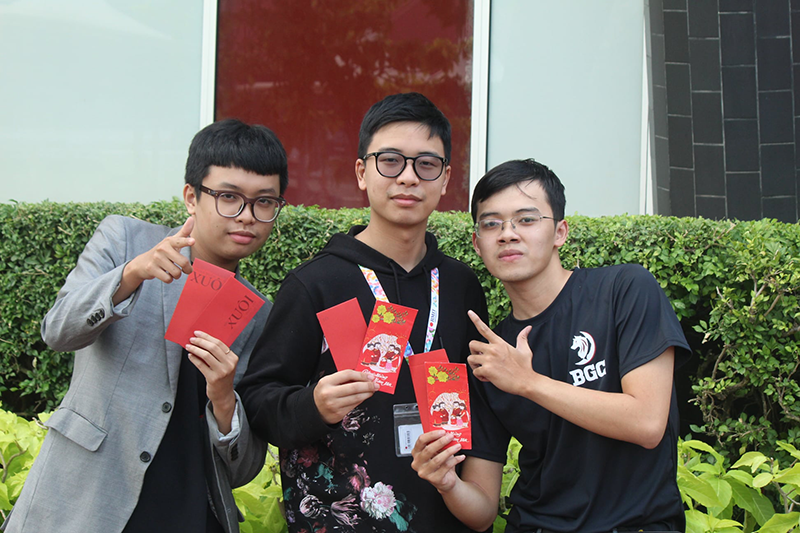 hinh anh thuc te ao thun rmit vietnam boardgames club