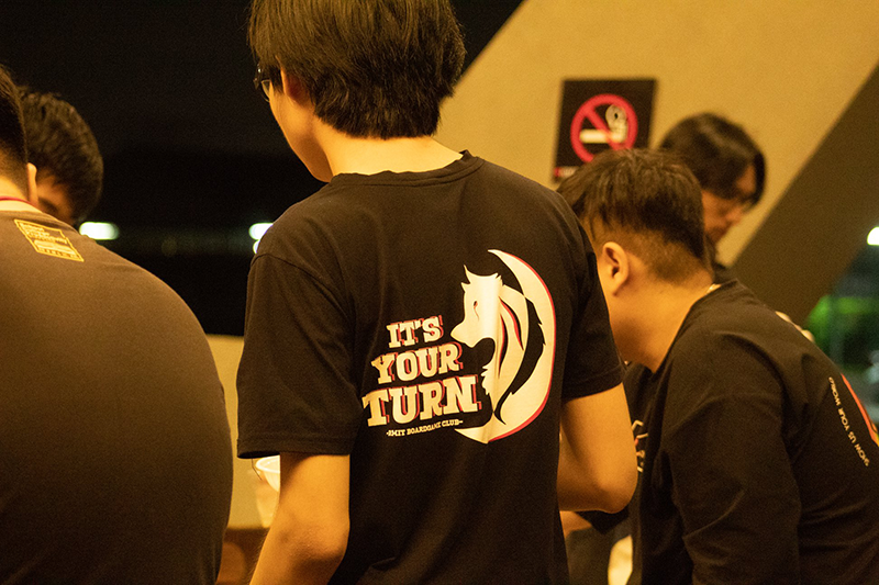 hinh anh thuc te dong phuc rmit vietnam boardgames club
