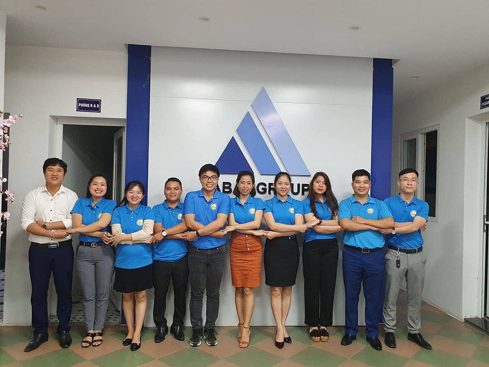 dong phuc nhan vien hatika travel