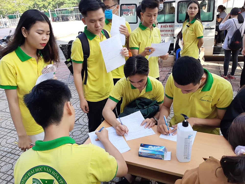 hinh anh thuc te ao thun sinh vien khoa du lich dai hoc van hoa tp hcm