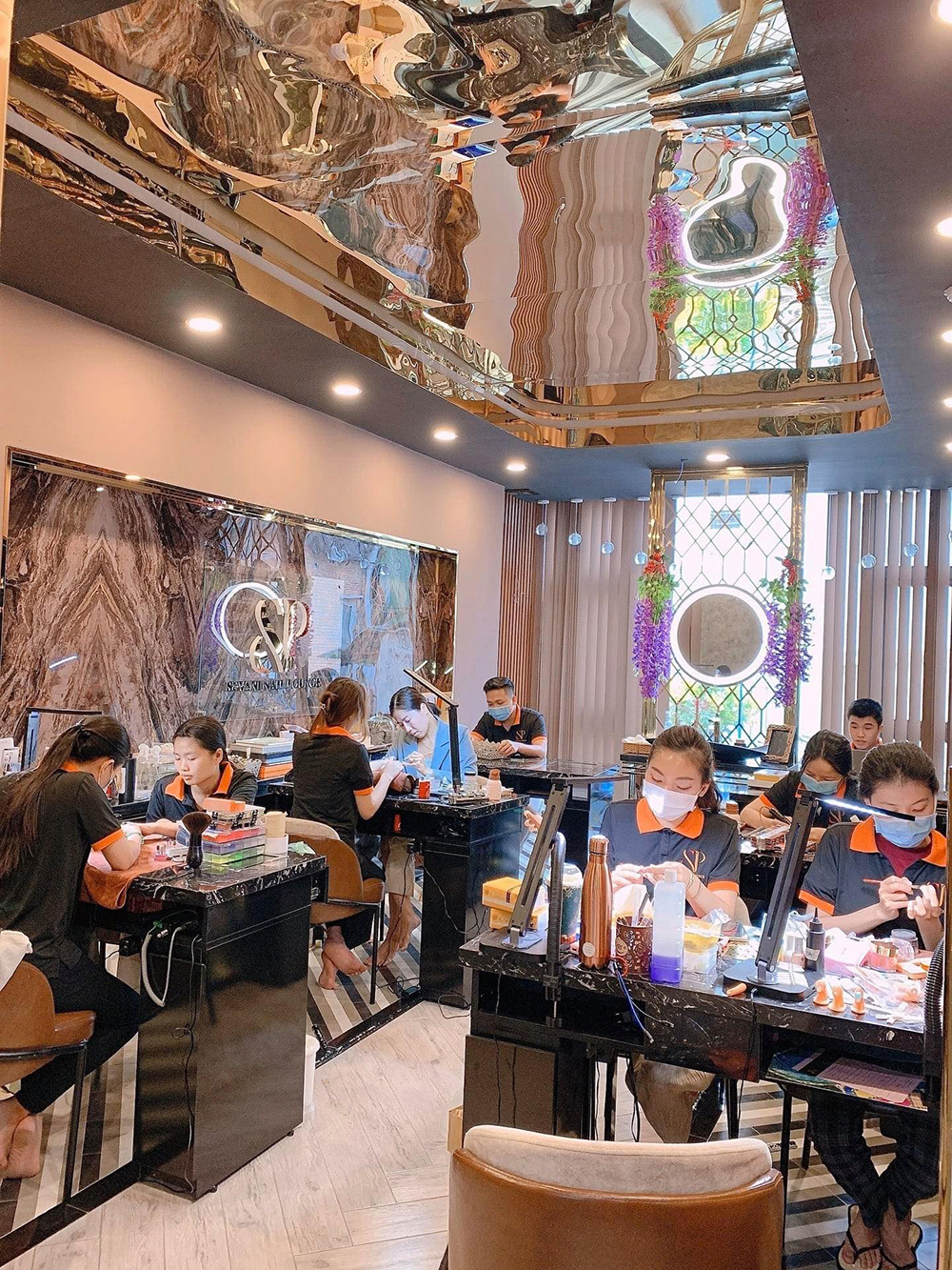 dong phuc nhan vien sevani nail bar