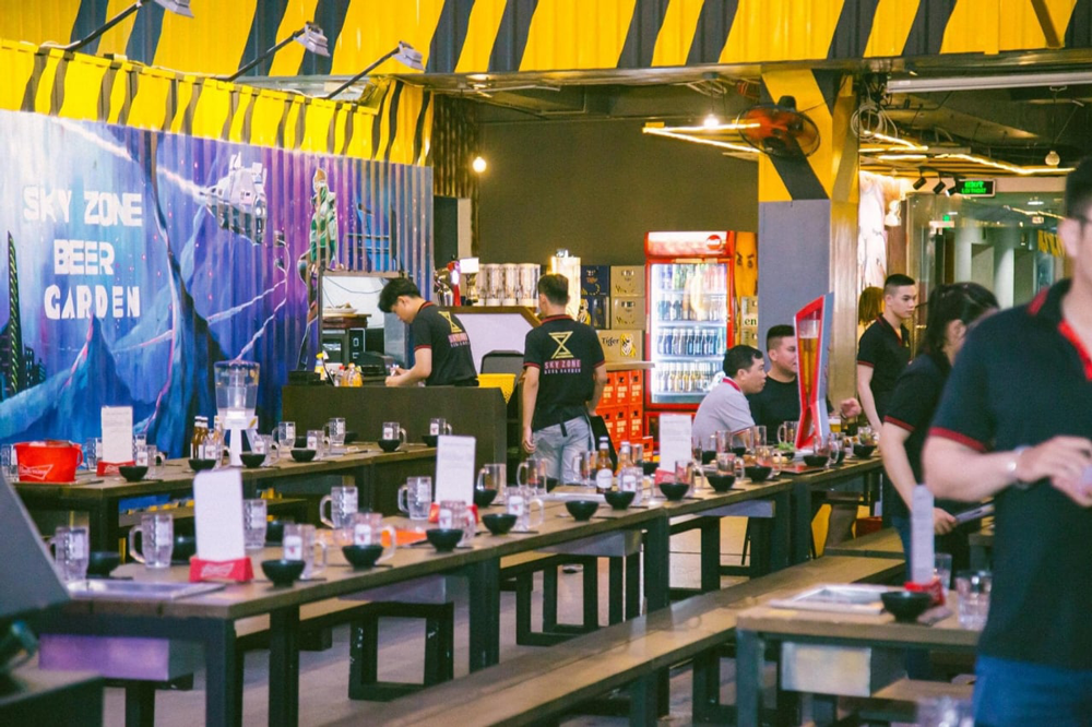 hinh anh ao thun sky zone beer garden