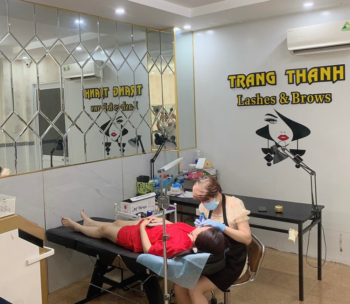 hinh anh thuc te tap de nhan vien phun xam trang thanh