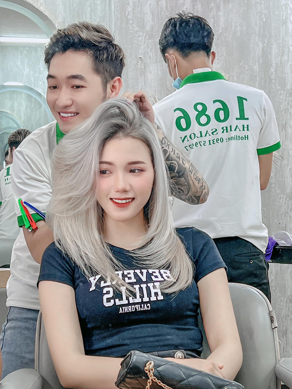 dong phuc nhan vien 1686 hair salon - luxury