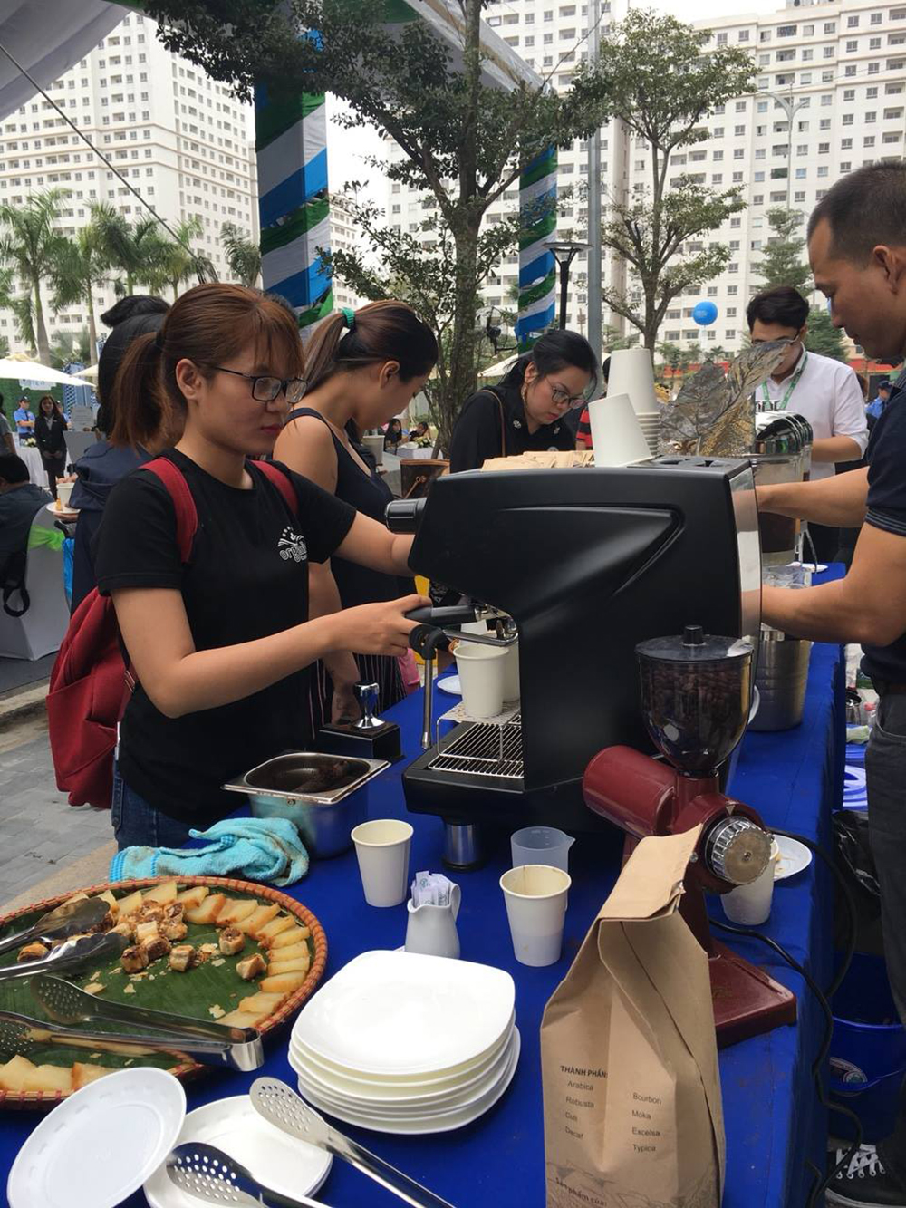 dong phuc nhan vien organic coffee