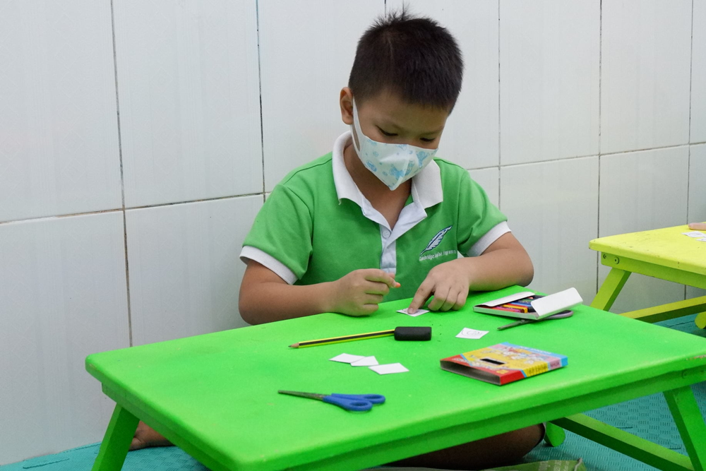 hinh anh dong phuc cambridge bien hoa