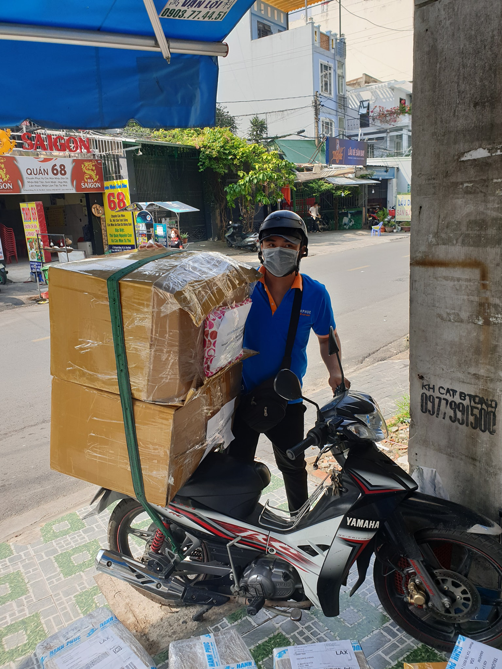 hinh anh dong phuc hanh phuc express