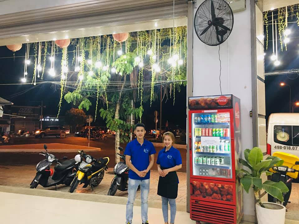 hinh anh dong phuc nhan vien com hien nhi