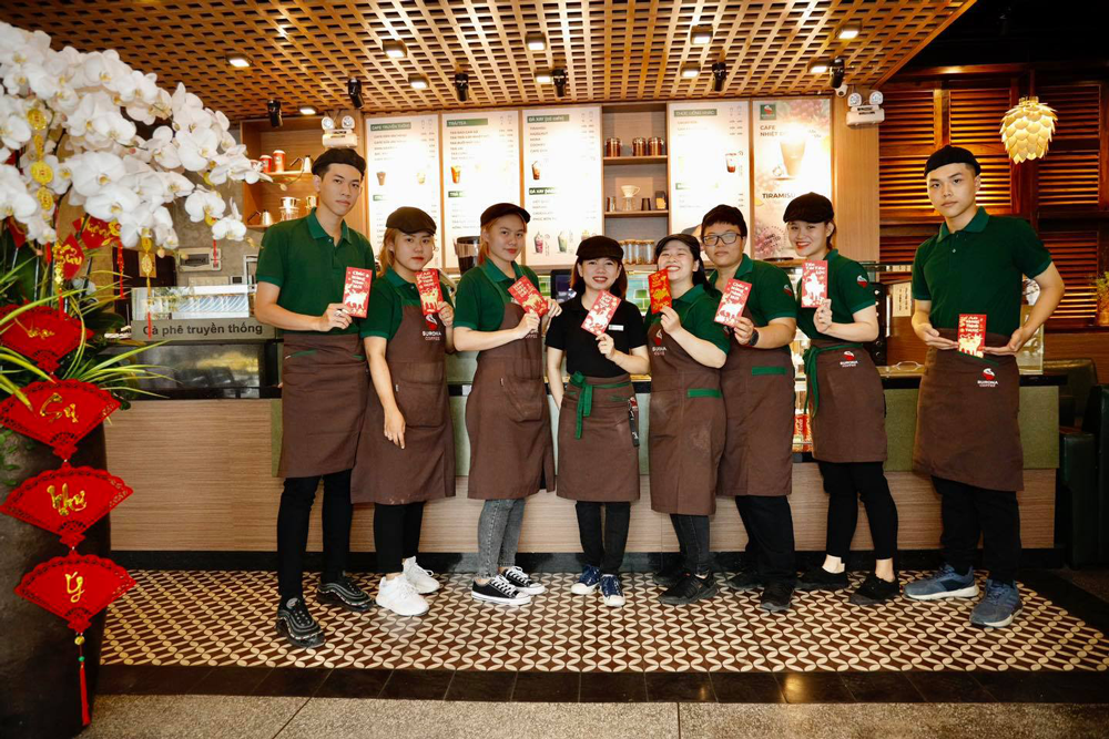 hinh anh dong phuc nhan vien surona coffee