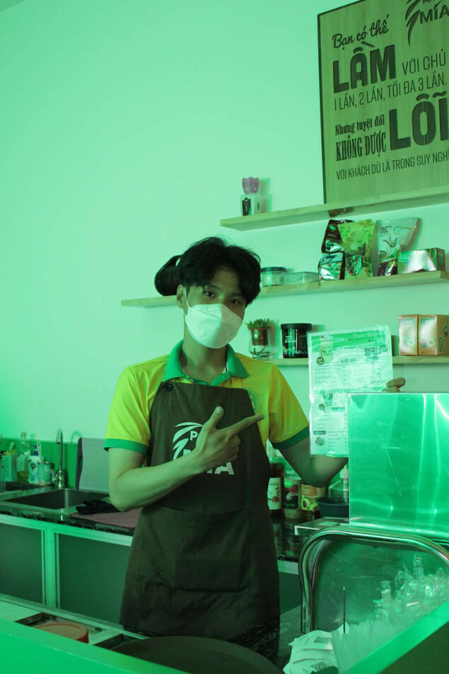 tap de nhan vien power mia - nuoc mia ong tay
