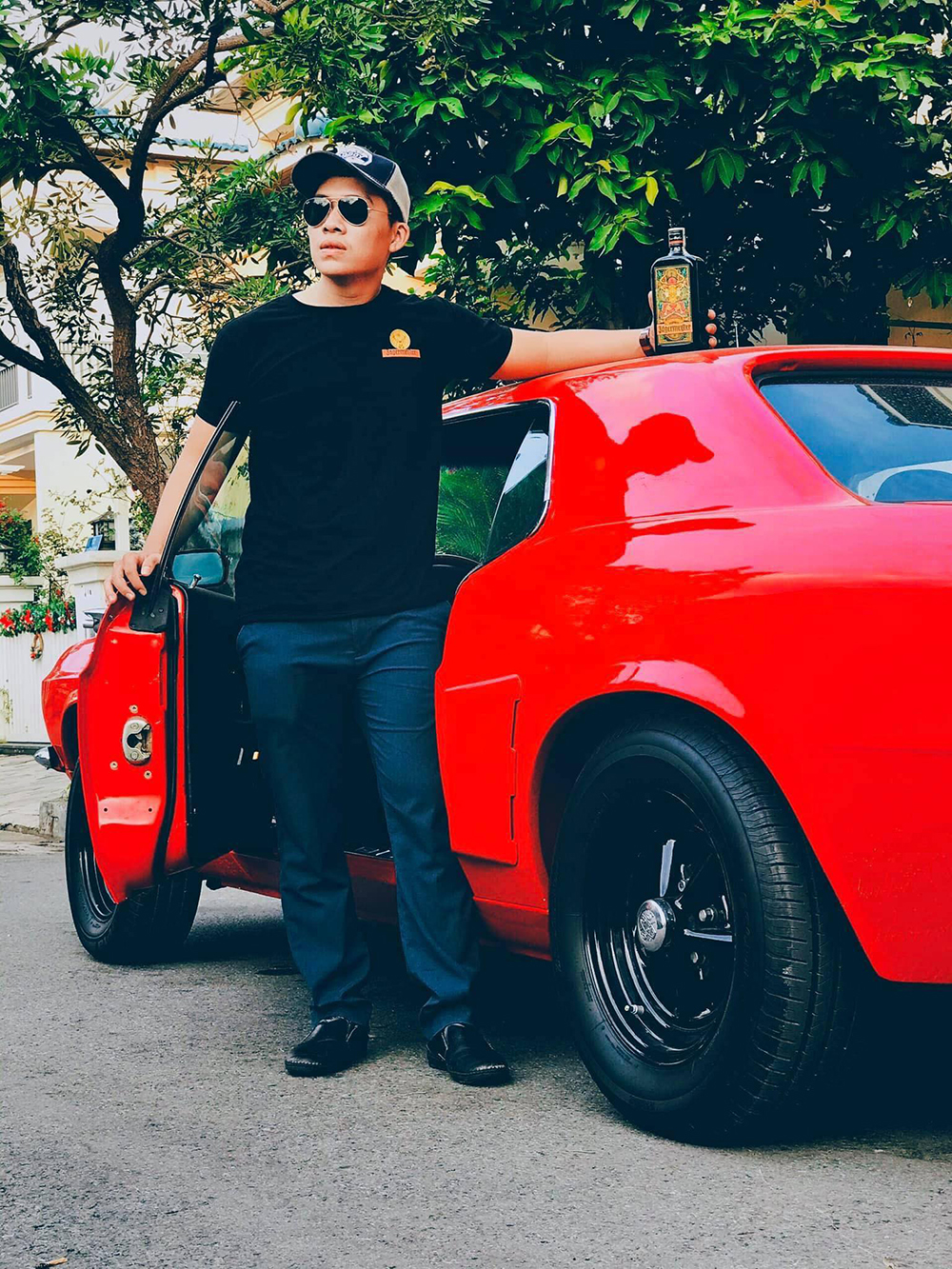 ao qua tang jagermeister thi truong vietnam