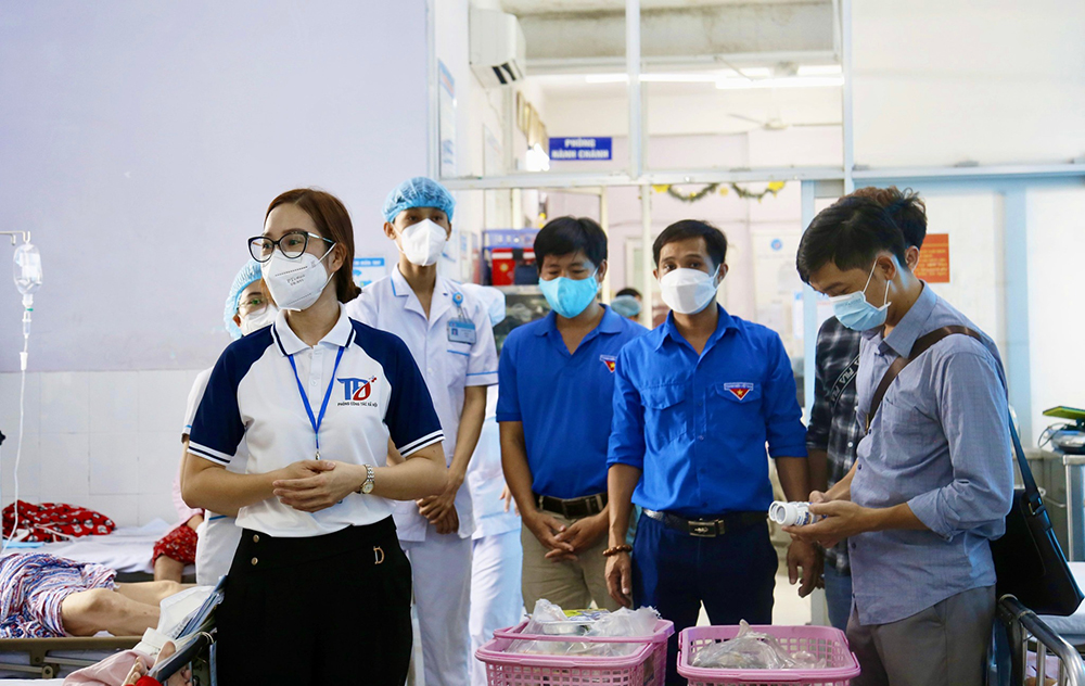 dong phuc benh vien thanh pho thu duc