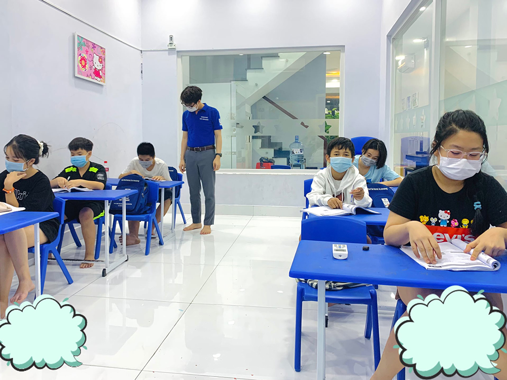 dong phuc giao vien ngoai ngu viet anh quoc