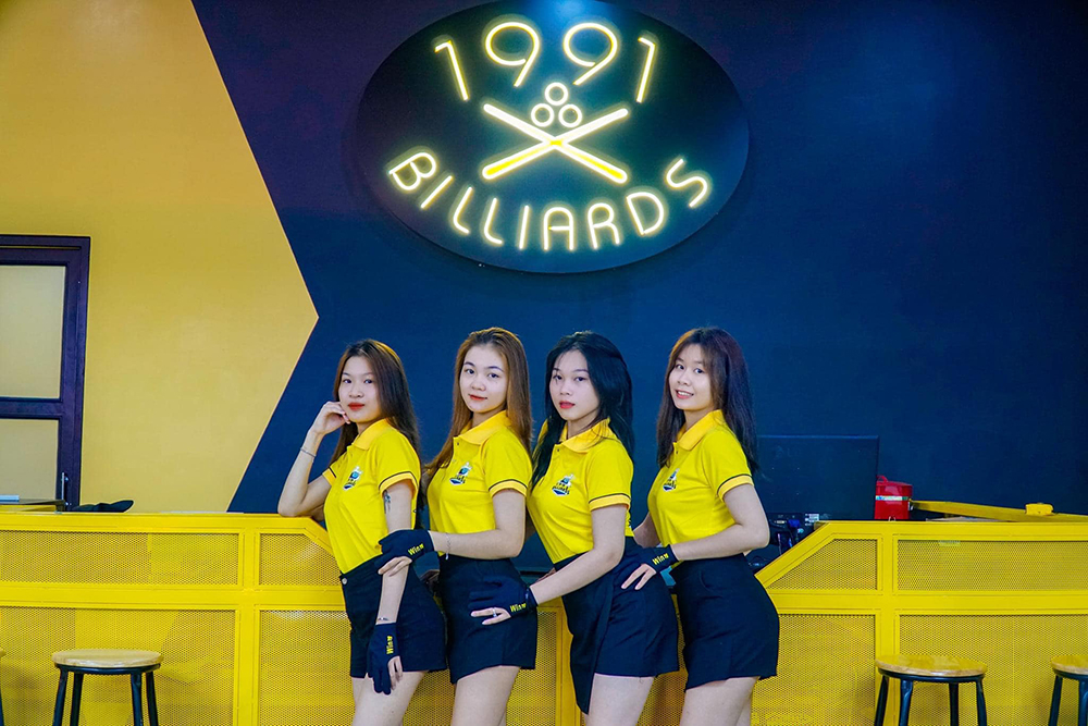 dong phuc nhan vien 1990 & 1991 billilard club