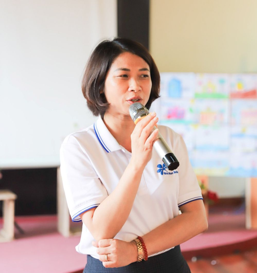 dong phuc nhan vien Ban Mai school