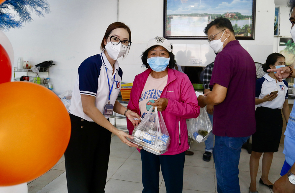 dong phuc nhan vien benh vien thanh pho thu duc