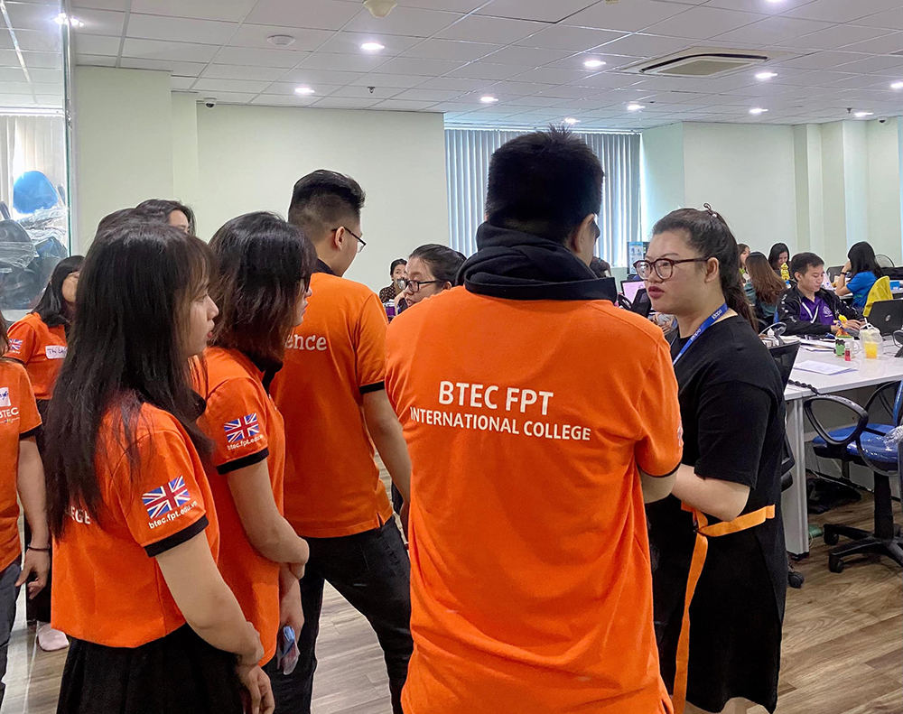 dong phuc sinh vien cao dang anh quóc btce fpt hcm