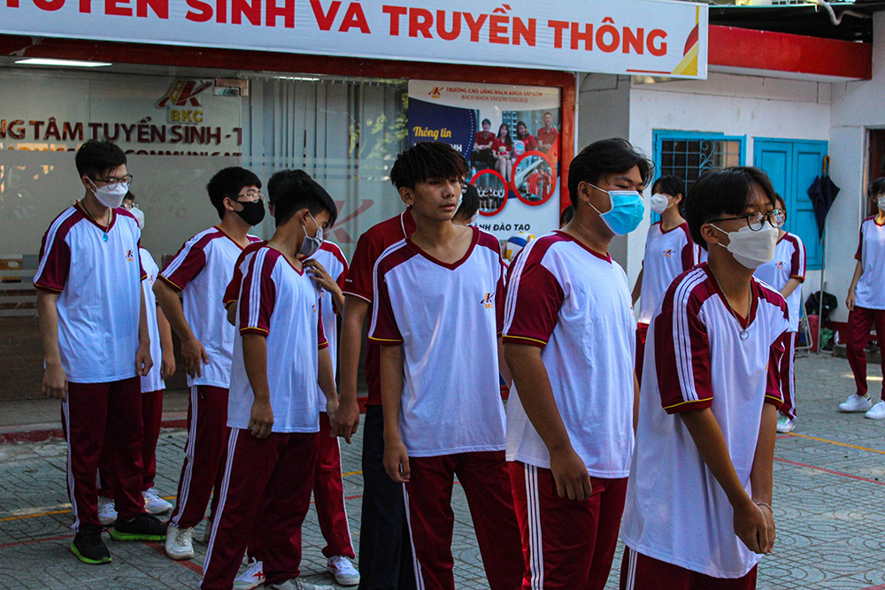 dong phuc the duc sinh vien truong bkc - cao dang bach khoa sai gon