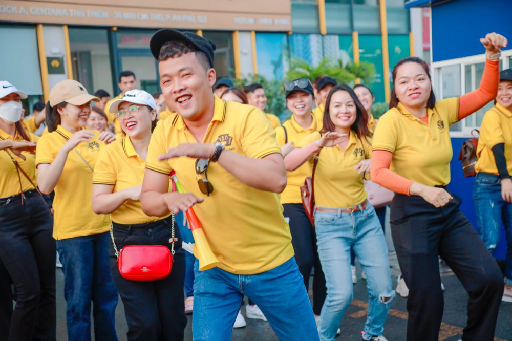 hinh anh dong phuc rio land khoi nguon cuoc song tuoi dep