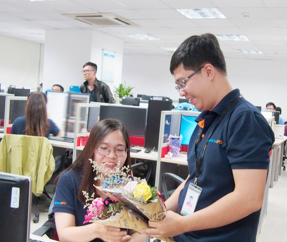 hinh anh dong phuc saigon bpo