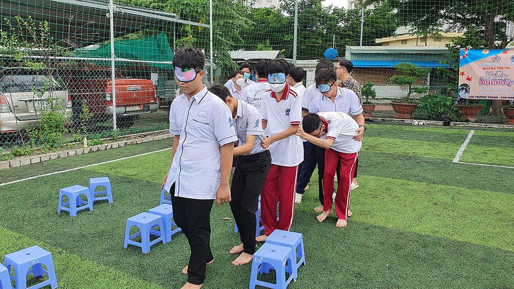 ao the duc truong thcs - thpt hai ba trung - truong noi tru tp.hcm