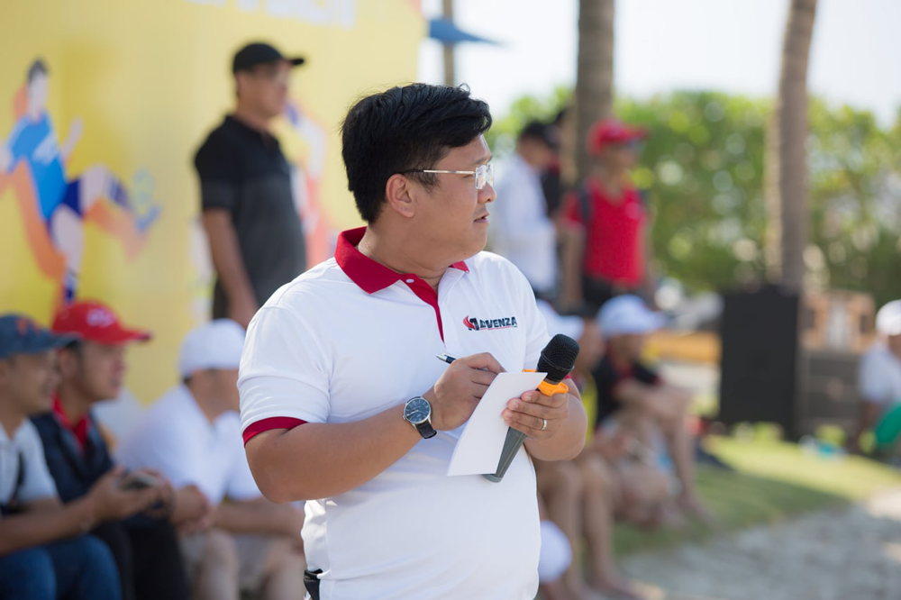 hinh anh dong phuc lop xe advenza