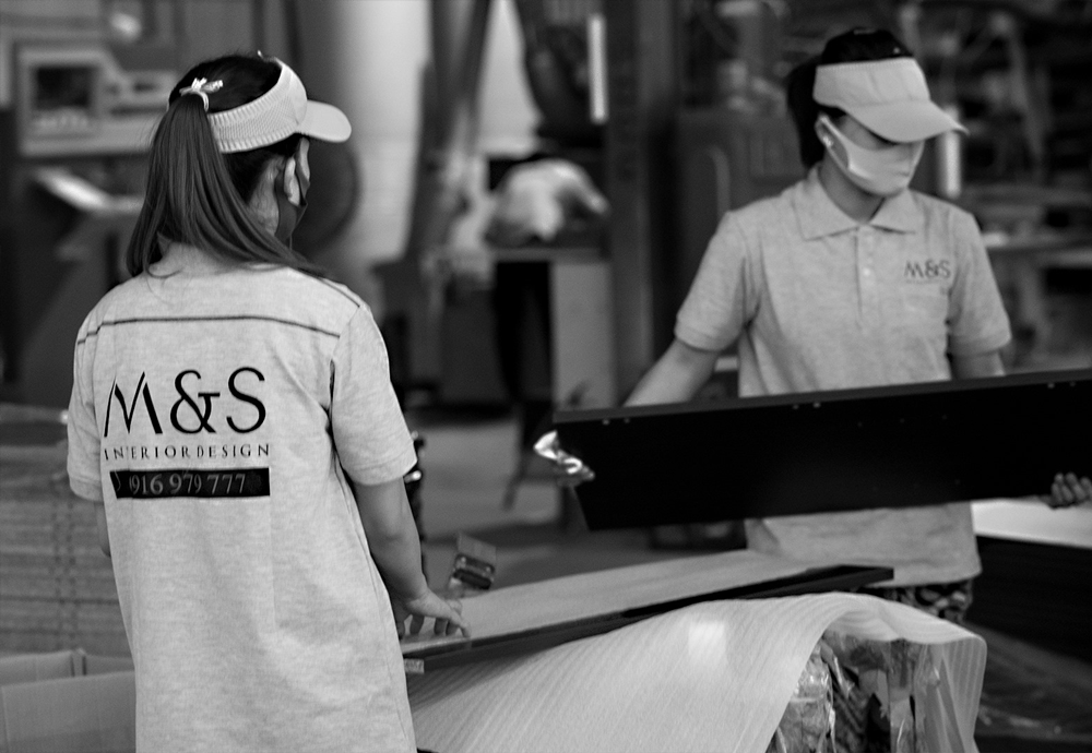 hinh anh dong phuc nhan vien m&s interior design
