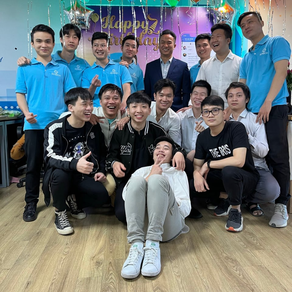 hinh anh dong phuc nhan vien s tech giai phap chuyen doi so cho doanh nghiep
