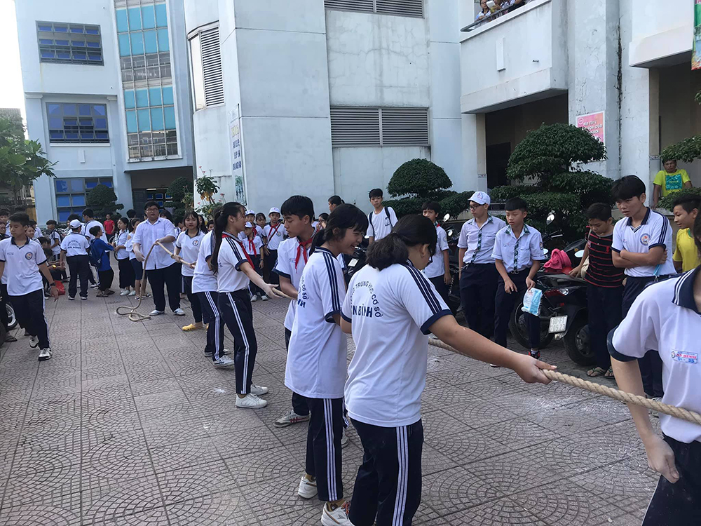 ao the duc hoc sinh an binh secondary school