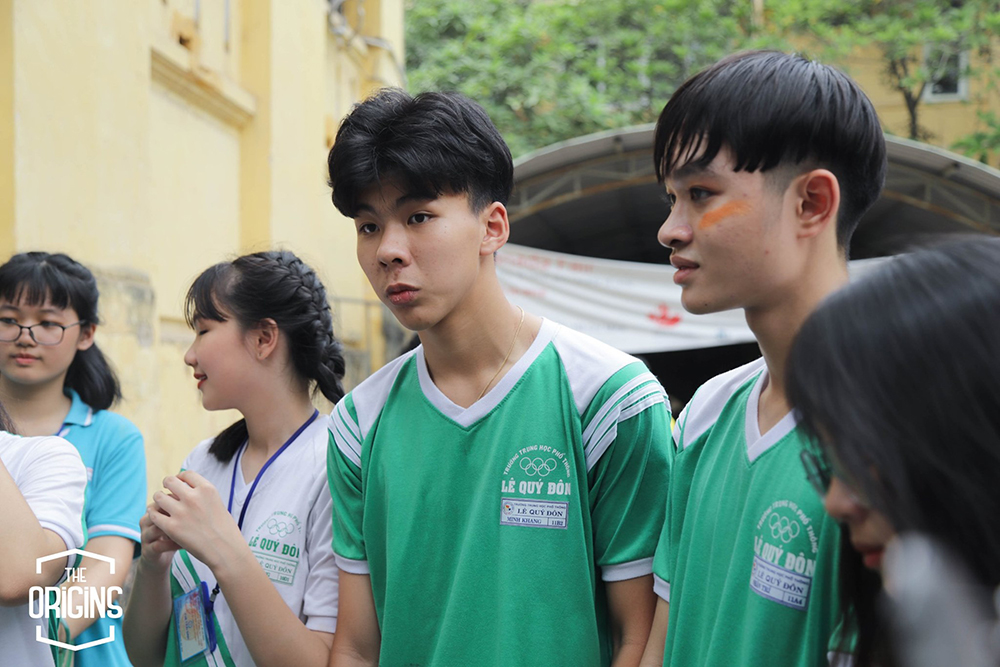 ao the duc truong thpt le quy don