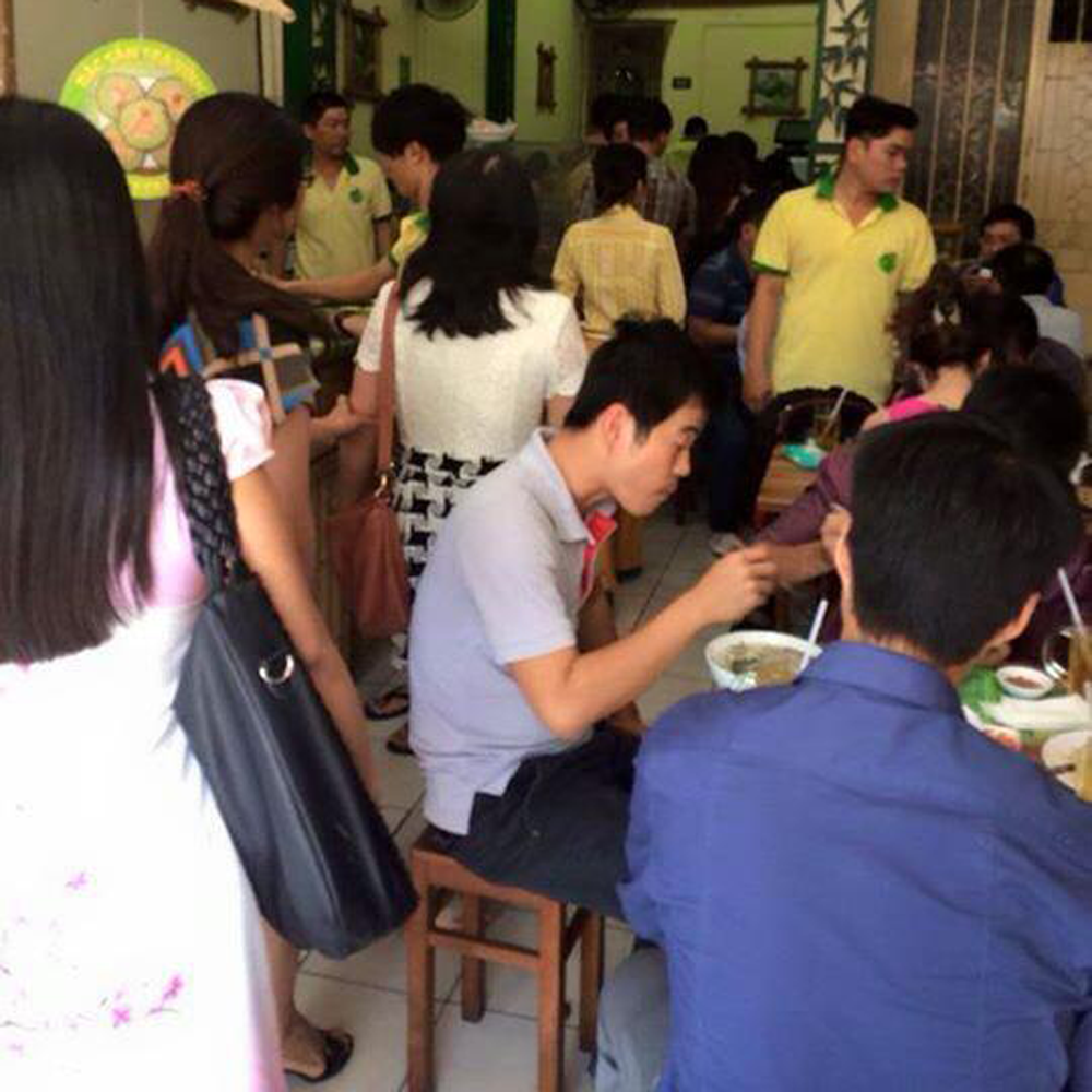 hinh anh dong phuc banh canh ben co