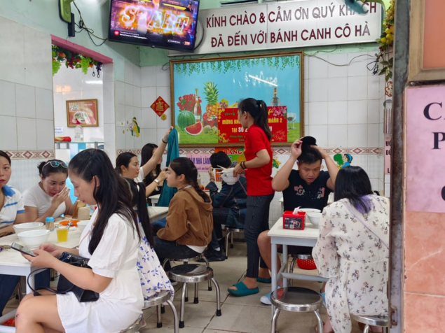 hinh anh dong phuc banh canh co ha