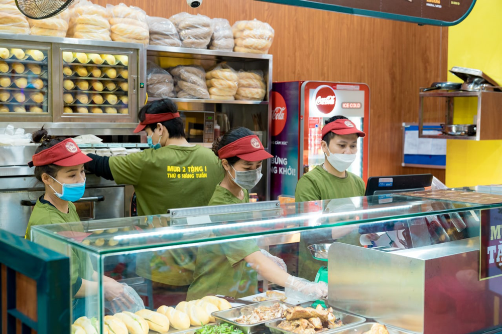 hinh anh dong phuc banh mi pho