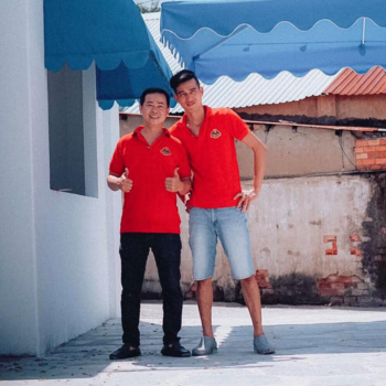 hinh anh dong phuc bo bit tet medium rare