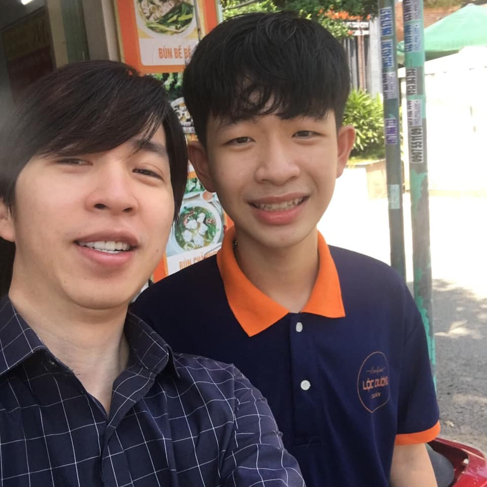 hinh anh dong phuc bun hai san bebe loc duong