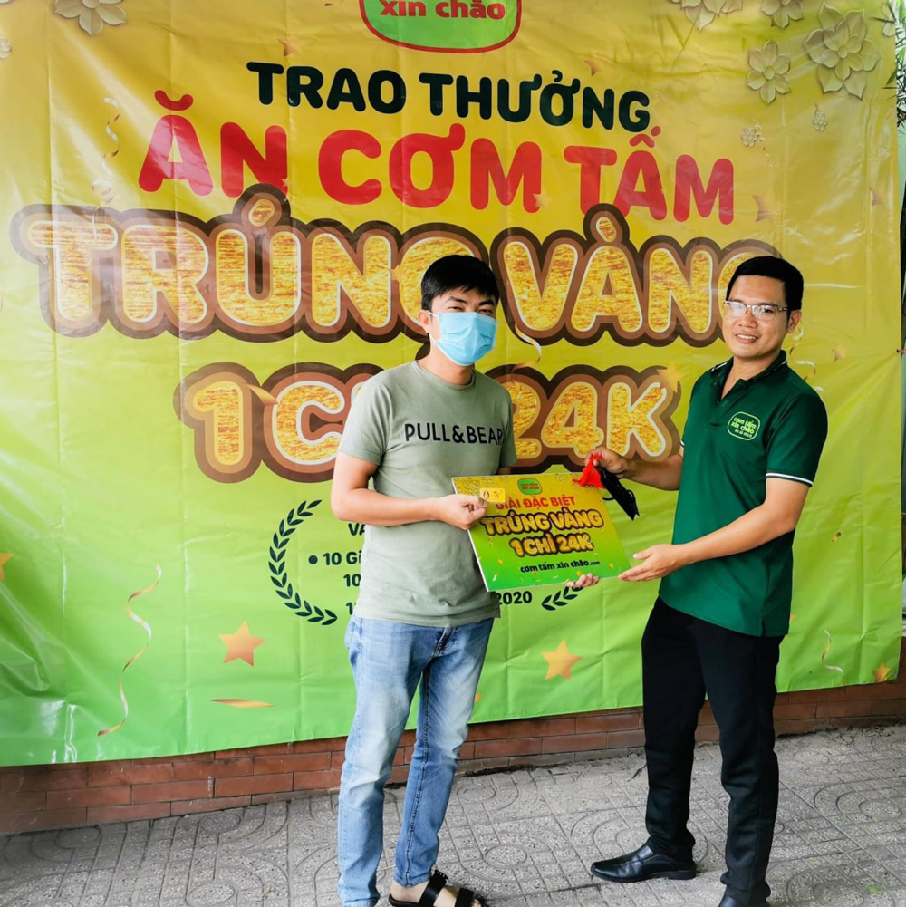 hinh anh dong phuc nhan vien com tam xin chao an la thich