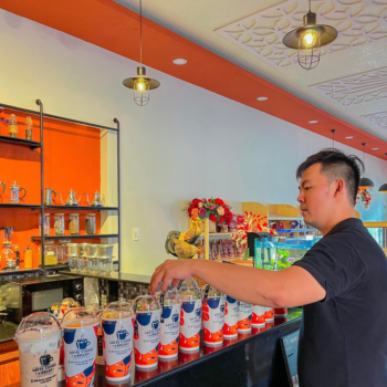 hinh anh dong phuc nhan vien the latte coffee