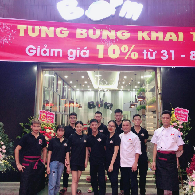 hinh anh dong phuc bom lau nuong