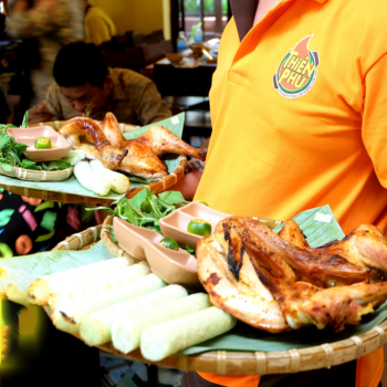 hinh anh dong phuc nhan vien nha hang lau nuong thien phu