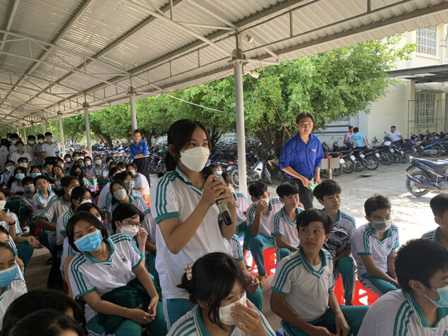 ao the duc truong thcs & thpt co to