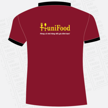 ao thun nhan vien hunifood mang ca nha hang den gia dinh ban