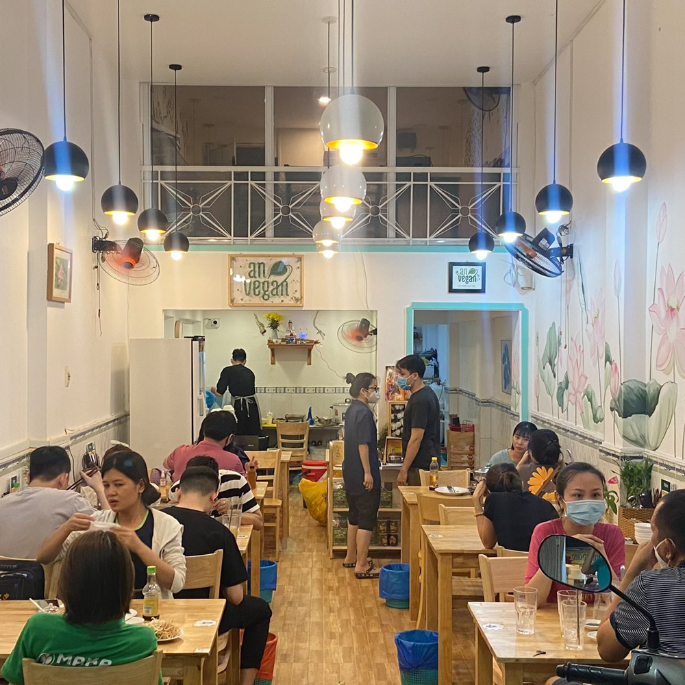 hinh anh dong phuc an vegan an trong chay tinh