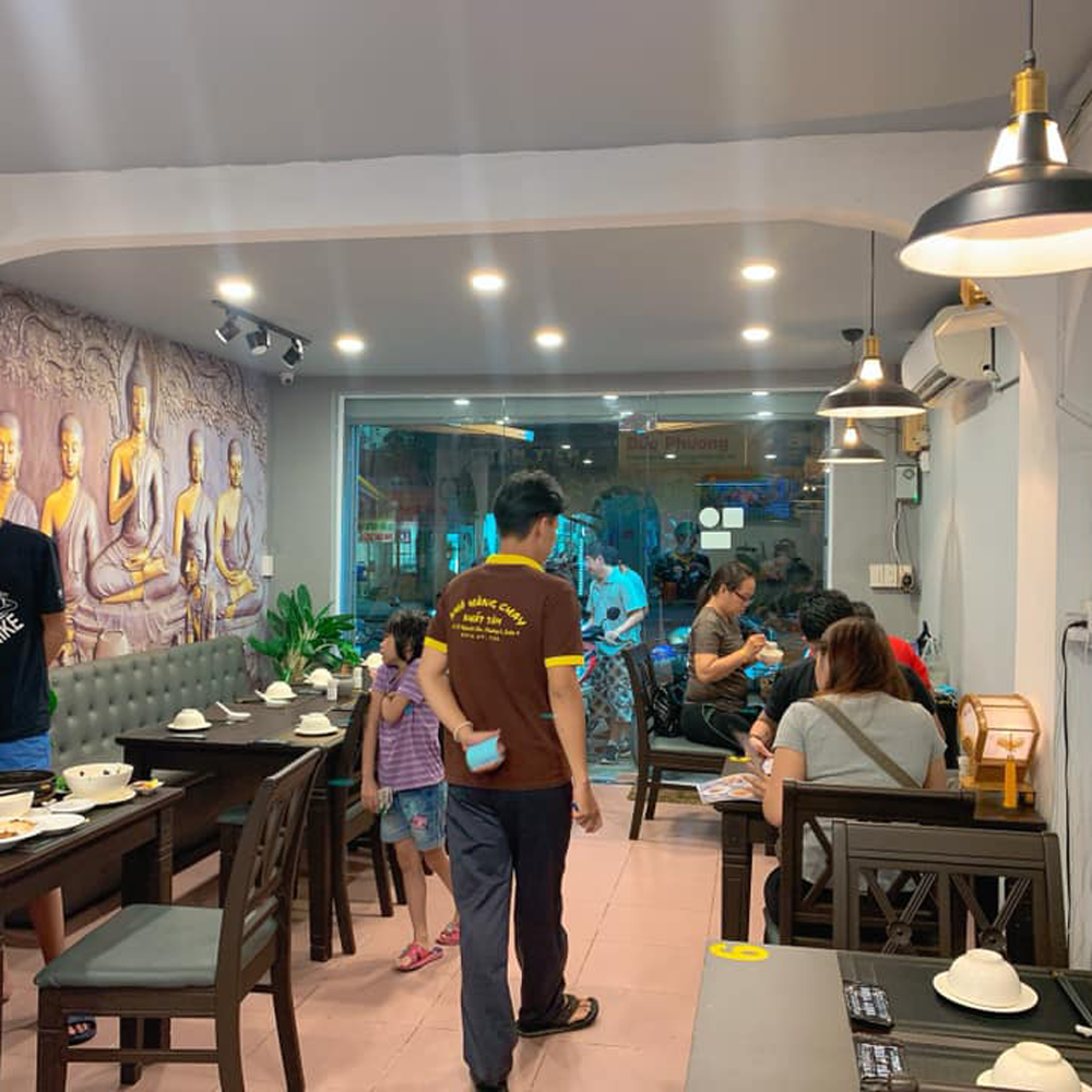 hinh anh dong phuc nha hang chay nhat tam